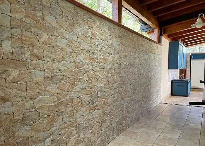 Valentina Villa Cefalù