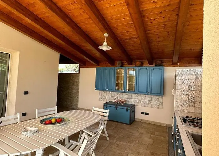 Valentina Villa Cefalù